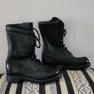 Vibram Steele toe boots in size 7